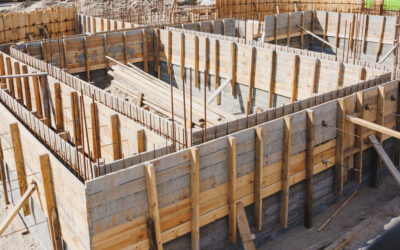 Stabilitás és gazdaságosság – Melyik zsaluanyagra mikor van szükség?