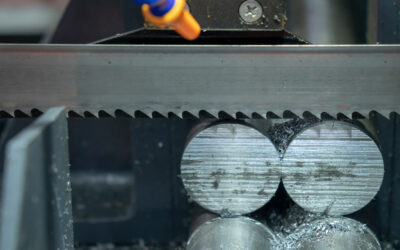 Milyen kihívásokkal, kockázatokkal szembesülhet a fűrészlap használatánál?